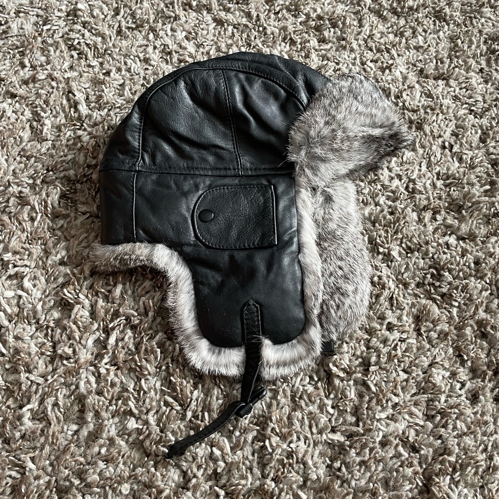 Paul Leinburd crown cap- New!